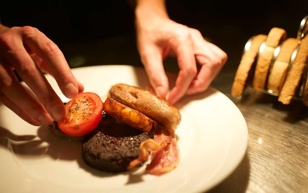 The Waterside Hotel And Leisure Club Manchester Restaurante foto